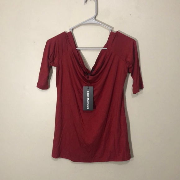 Nwt dark red elbow sleeve top, stretchy - Picture 1 of 2